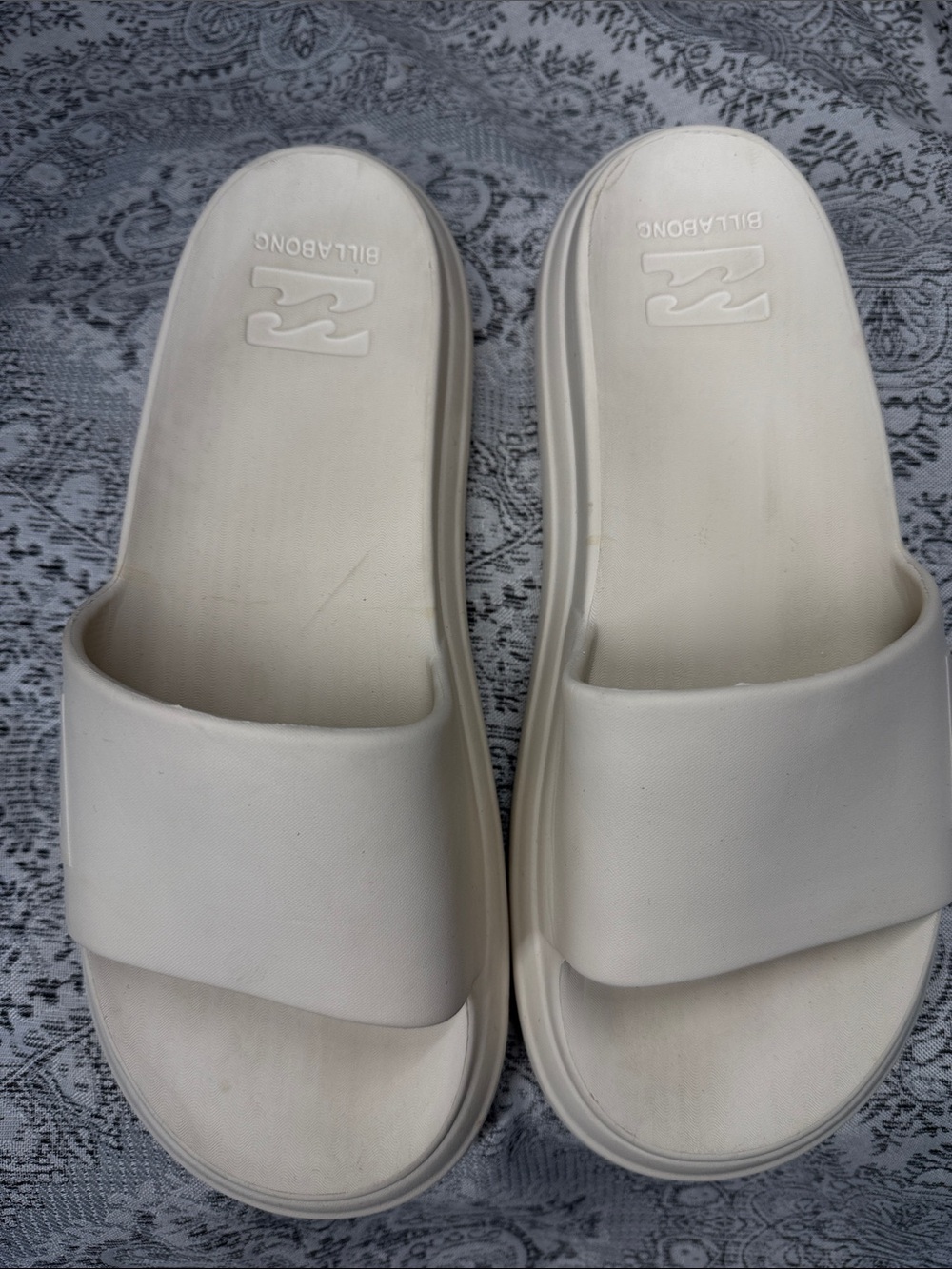 Billabong Cream Slide Sandals - Minimal Single-Band Design